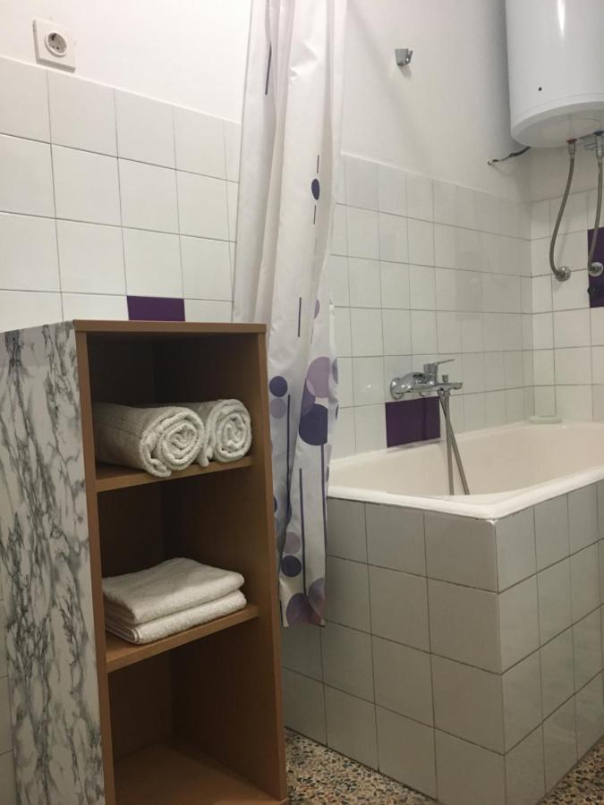 Room Bioci 希贝尼克 外观 照片