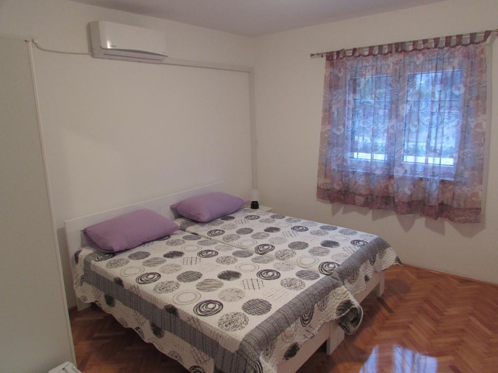 Room Bioci 希贝尼克 外观 照片