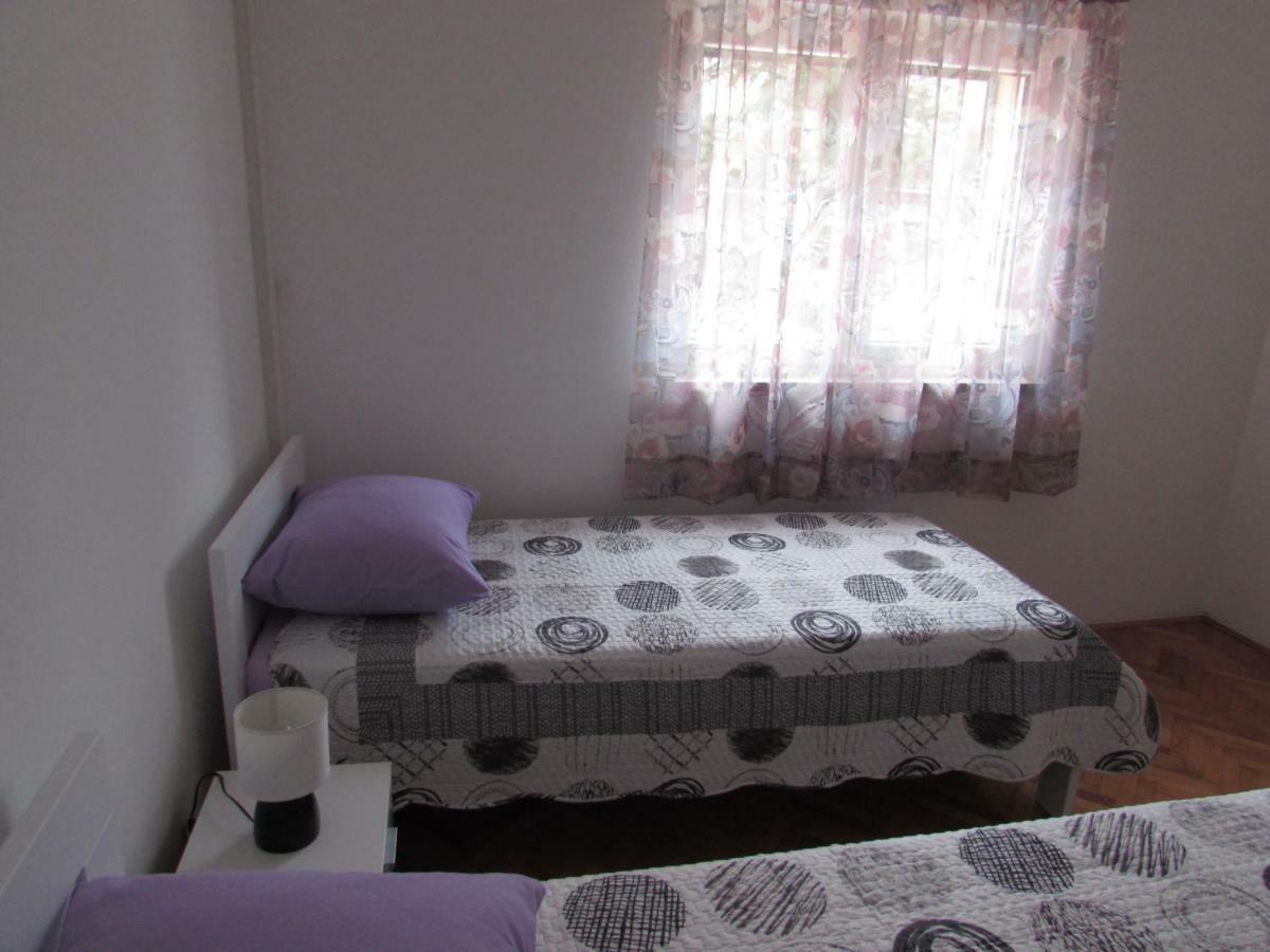 Room Bioci 希贝尼克 外观 照片